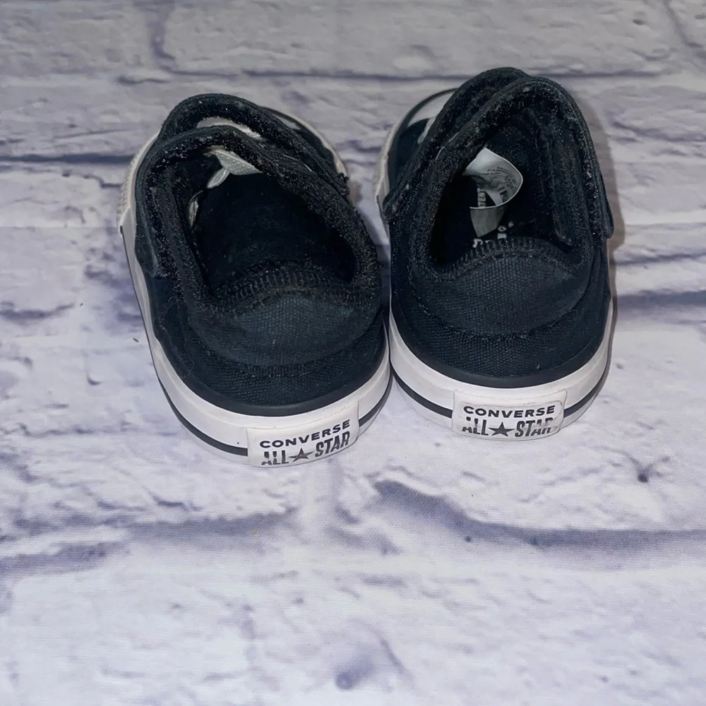 Converse Chuck Taylor Double Velcro - Size 3